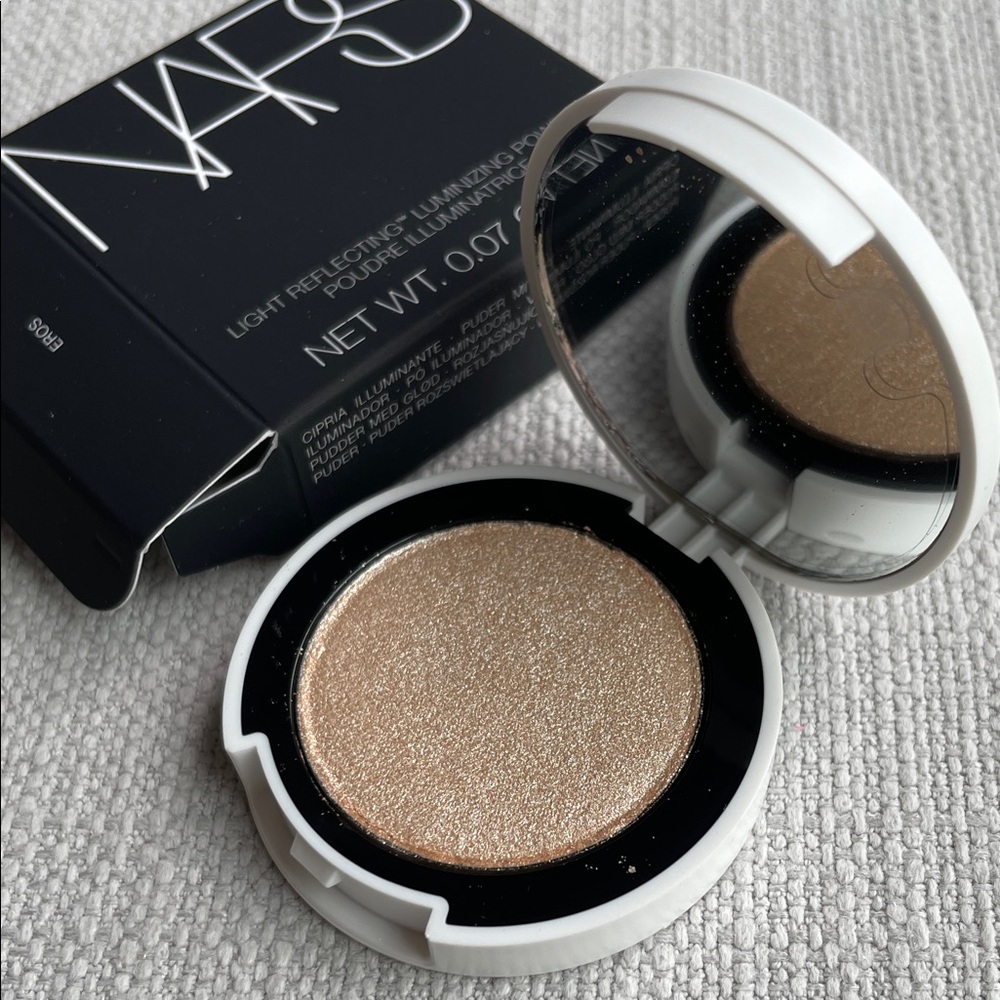 NARS light reflecting luminizing powder - EROS 2g
